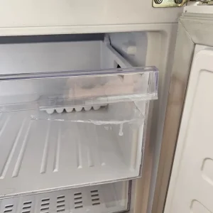 Beko fridge freezer - Image 5