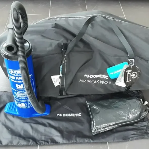 DOMETIC AIR BREAK PRO 5 INFLATABLE WINDBREAK AND PUMP