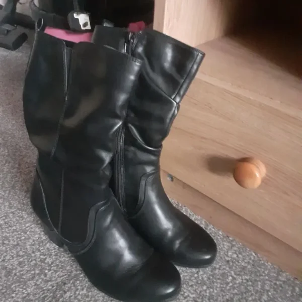 Womens fashion boots size 5
