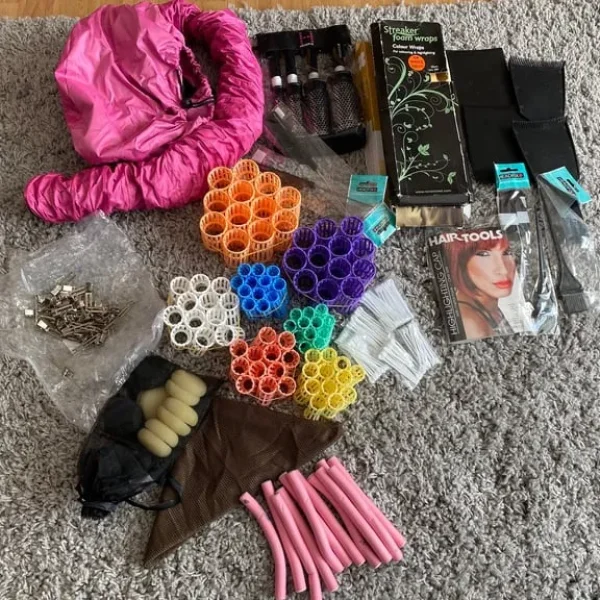 Various hairdressing items