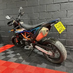 2021 KTM 690 SMC R - Image 4