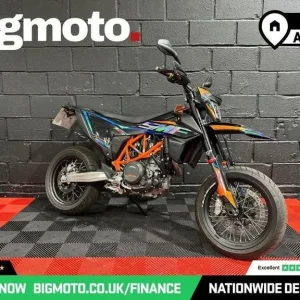 2021 KTM 690 SMC R