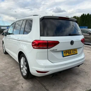 2016 Volkswagen Touran 1.4 TSI SEL 5-door MPV Petrol Manual - Image 7