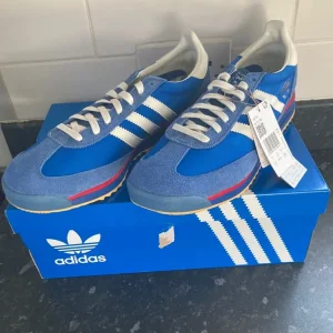 New Adidas SL72 RS - size 12 - Image 4