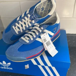 New Adidas SL72 RS - size 12 - Image 5