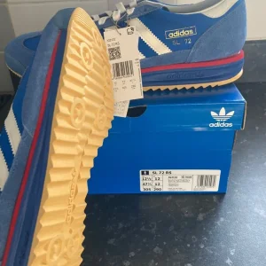 New Adidas SL72 RS - size 12 - Image 6