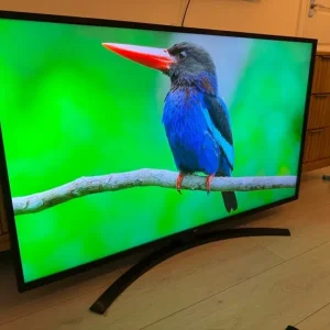 LG 50-inch 4K HDR smart TV - Image 3