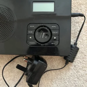Technika DAB-121 Radio Black with Mains Cable Working - Image 5