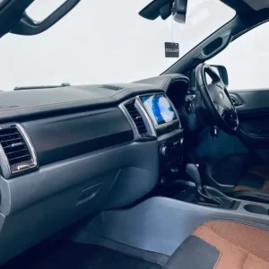 FORD RANGER 3.2 TDCI WILDTRAK PICKUP DOUBLE CAB GREY 2017 - Image 5