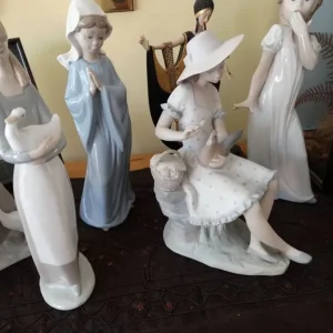 mao and lladro ornaments collection - Image 3