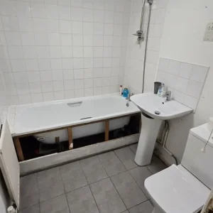 1 bed flat on lower ground floor - Image 5