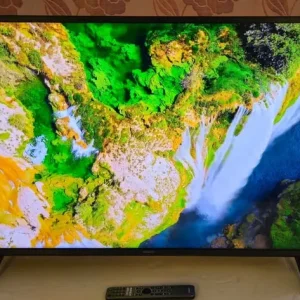 Sony Bravia 50 inch 4K smart TV with remote - Image 2