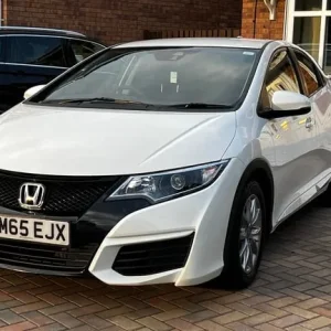 Honda Civic 1.6 Diesel 2015 Manual Hatchback - Image 4