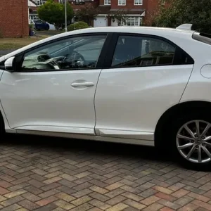 Honda Civic 1.6 Diesel 2015 Manual Hatchback - Image 5
