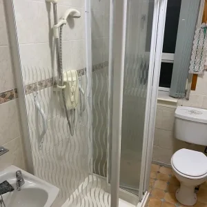 2 bedroom flat in thame, South Oxfordshire - Image 4