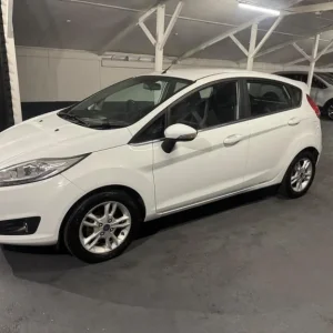 Ford Fiesta 1.0T EcoBoost Zetec Euro 6 (s/s) 5dr Petrol - Image 5
