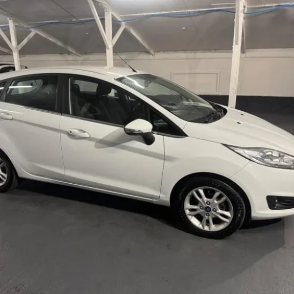 Ford Fiesta 1.0T EcoBoost Zetec Euro 6 (s/s) 5dr Petrol