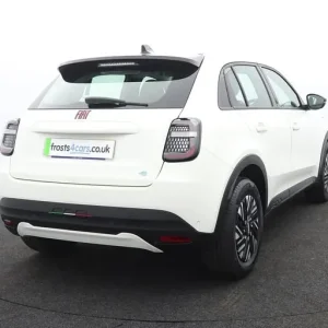 2025 Fiat 600 5-door Electric Hatchback Red - Image 3