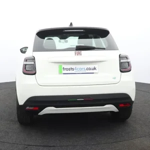 2025 Fiat 600 5-door Electric Hatchback Red - Image 4