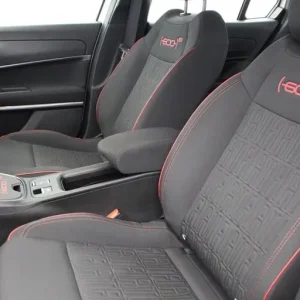 2025 Fiat 600 5-door Electric Hatchback Red - Image 8