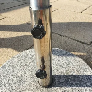 Patio umbrella with marble base - Image 3