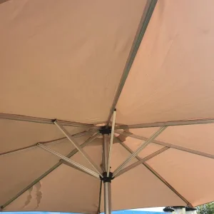 Patio umbrella with marble base - Image 6