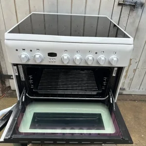 Indesit Electric Cooker 60cm - Image 8