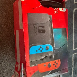Nintendo Switch - Image 5