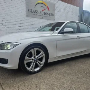 2012 BMW 3 Series 3.0d 330d SE Auto Euro 5 Diesel 4-door Saloon - Image 4