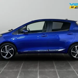 2020 Toyota Yaris 1.5 Hybrid Excel 5-door Hatchback - Image 7