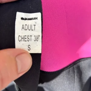 Three half wetsuits - Image 6