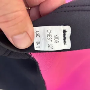 Three half wetsuits - Image 7