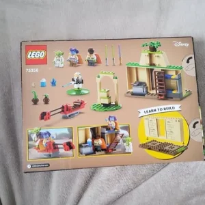 LEGO Star Wars Tenoo Jedi Temple 75358 - Image 2