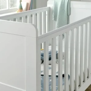 Mamas & Papas White Coastline Cot / Junior Bed