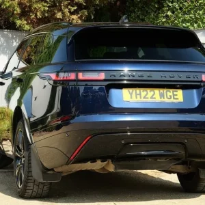2022 Land Rover Velar D200 MHEV R-Dynamic SE - Image 2