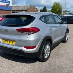 2017 Hyundai Tucson CRDI SE Blue Drive Estate Diesel Manual - Image 5