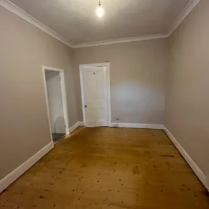 Flat to rent in Llandinam - Image 5