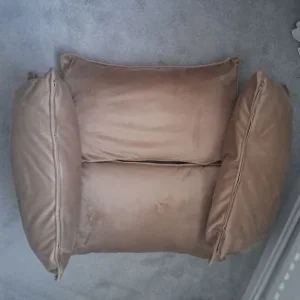 4 x VELVET CUSHIONS