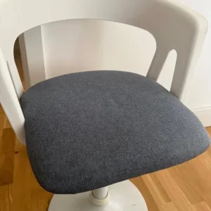 IKEA office swivel chair - Image 7