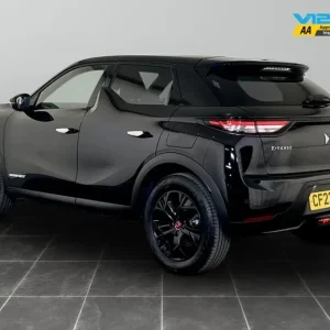 2022 DS 3 E-TENSE Performance Line 50kWh Electric Hatchback - Image 8