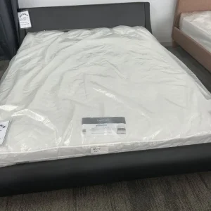 5ft King Size Silentnight Miracoil Pillowtop Mattress - New and Wrapped