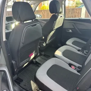 Citroen C4 Picasso 2015, 1.6 Diesel, 5-door MPV - Image 8