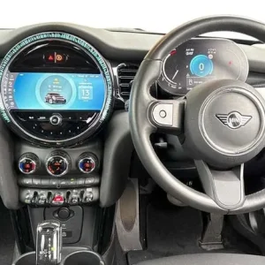 2023 MINI Hatch 1.5 Cooper Classic Premium Plus 5-door Auto - Image 7