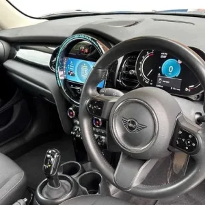 2023 MINI Hatch 1.5 Cooper Classic Premium Plus 5-door Auto - Image 8