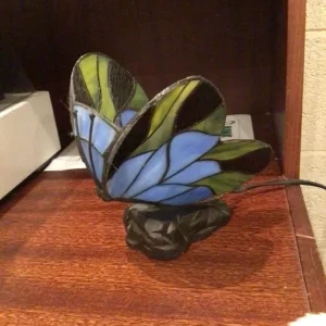 Butterfly shaped Tiffany style lamp - Image 7