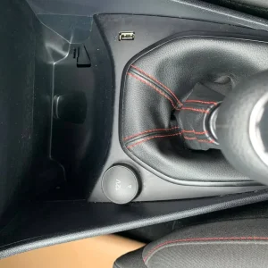 2022 Ford Fiesta 1.0 EcoBoost Hybrid ST-Line 3dr Hatchback - Image 8