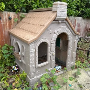 Playhouse Free - Image 2