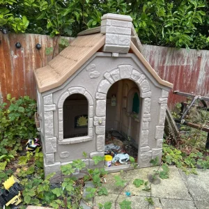 Playhouse Free