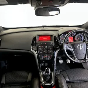2013 Vauxhall Astra GTC 2.0T VXR Euro 5 (S/S) 3-door with heated seats and service history - Image 3