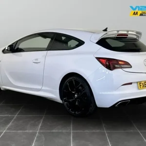 2013 Vauxhall Astra GTC 2.0T VXR Euro 5 (S/S) 3-door with heated seats and service history - Image 8